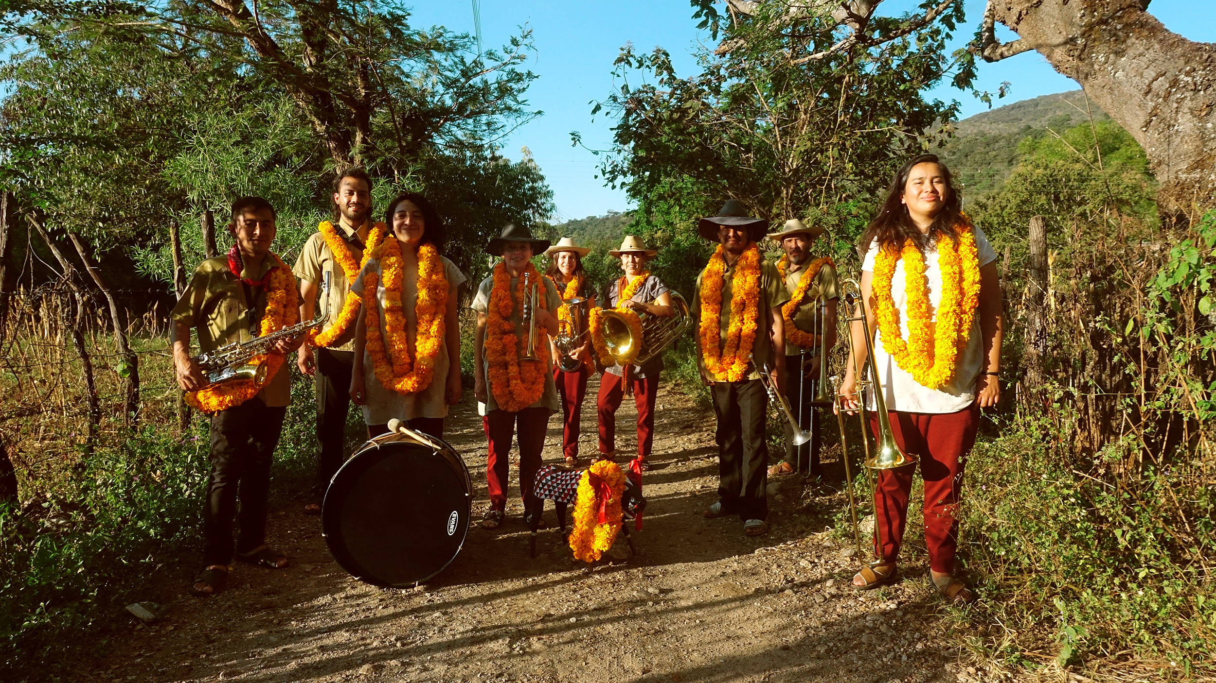 Mixanteña de Santa Cecilia celebra 15 años con gira europea y paso por WOMAD UK